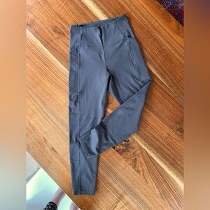 Girlfriend Collective leggings Small EUC 23” inseam